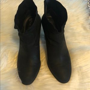 Vince Camuto Black Booties size 8.5